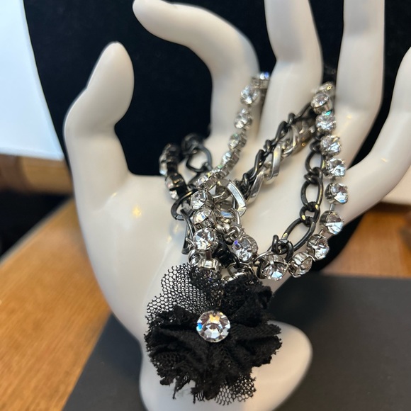 Betsey Johnson Chain/Charm bracelet
Silvertone/black/rhinestones 
Skull Key logo - Picture 7 of 11